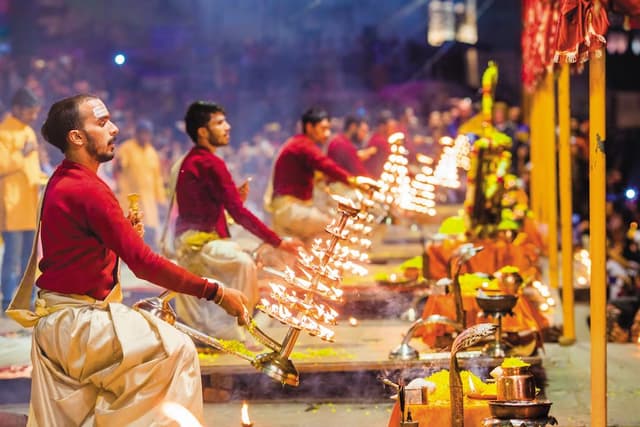 Varanasi – Bodhgaya – Prayagraj – Ayodhya Spiritual Tour